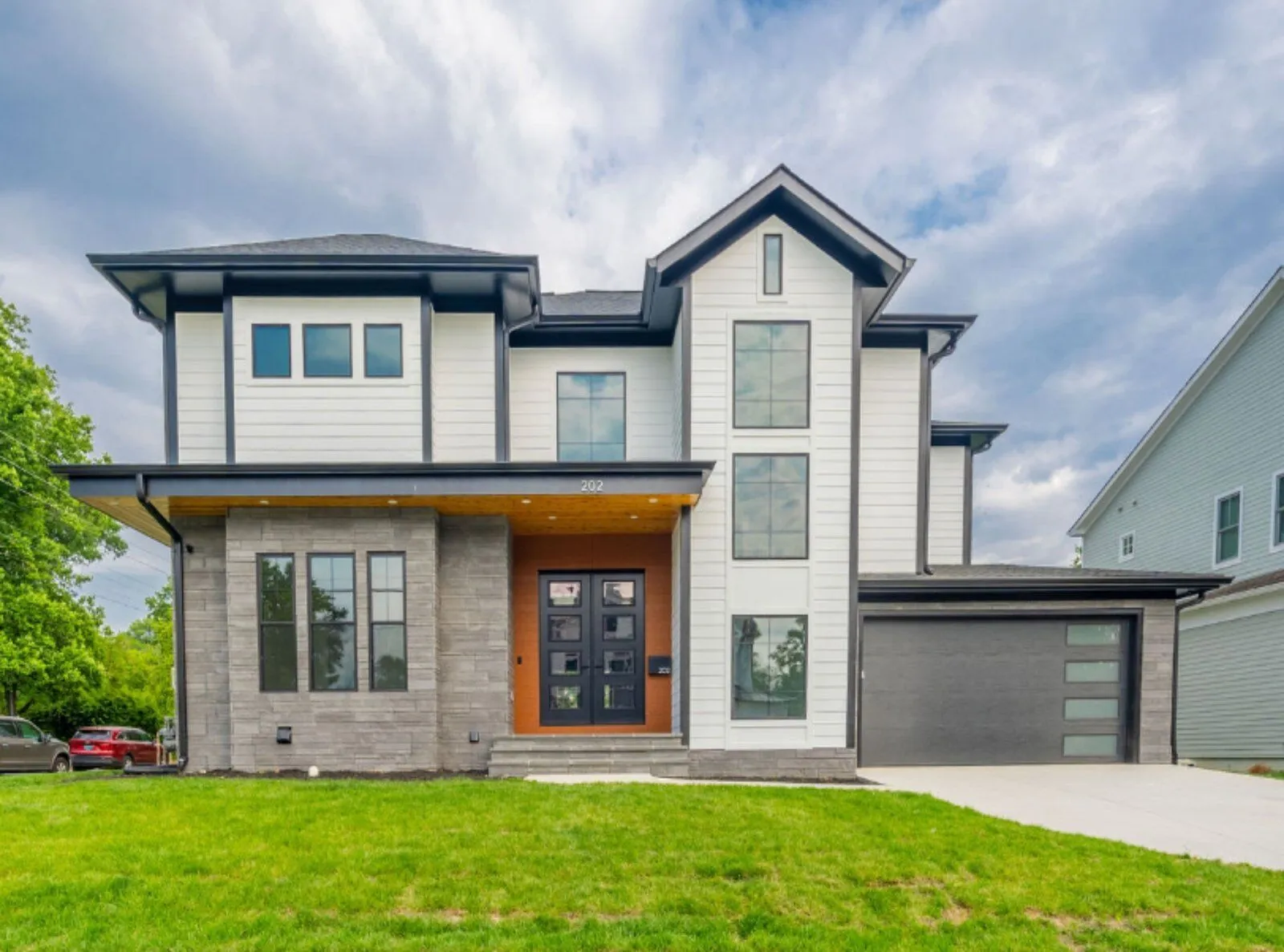 Modern Design and Build Custom Home in Vienna Virginia, General contractor Alexandria, General contractor Clifton VA, General contractor Great Falls VA, General Contractor Haymarket VA, General Contractor Fairfax VA, General contractor Reston VA, General Contractors Alexandria VA, General contractors Great Falls VA, General contractor Arlington VA, General contractor Falls Church VA, General Contractors Near Me (McLean VA)